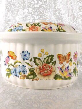 John Aynsley & Sons 2.5 Quart Covered Casserole Dish in Cottage Garden # 27276